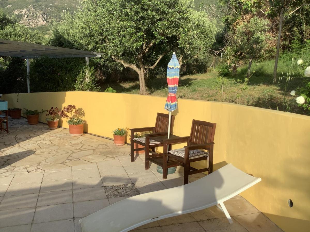 The Cabin, Kyparissia Luaran gambar