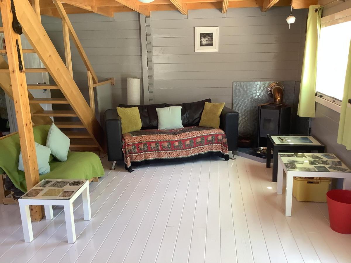 The Cabin, Kyparissia Luaran gambar