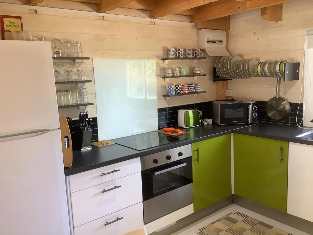 The Cabin, Kyparissia Luaran gambar